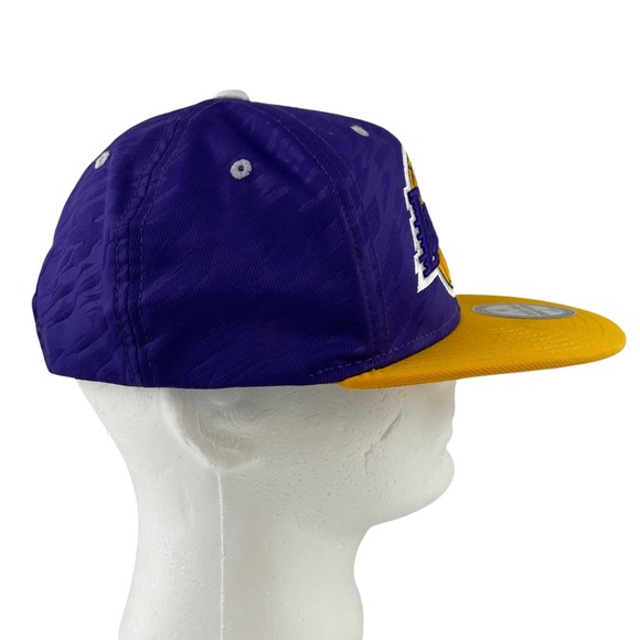 Los Angeles Lakers SnapBack 2013 Draft Cap Hat Flat-brimmed Logo Embroidered NBA - Picture 10 of 16